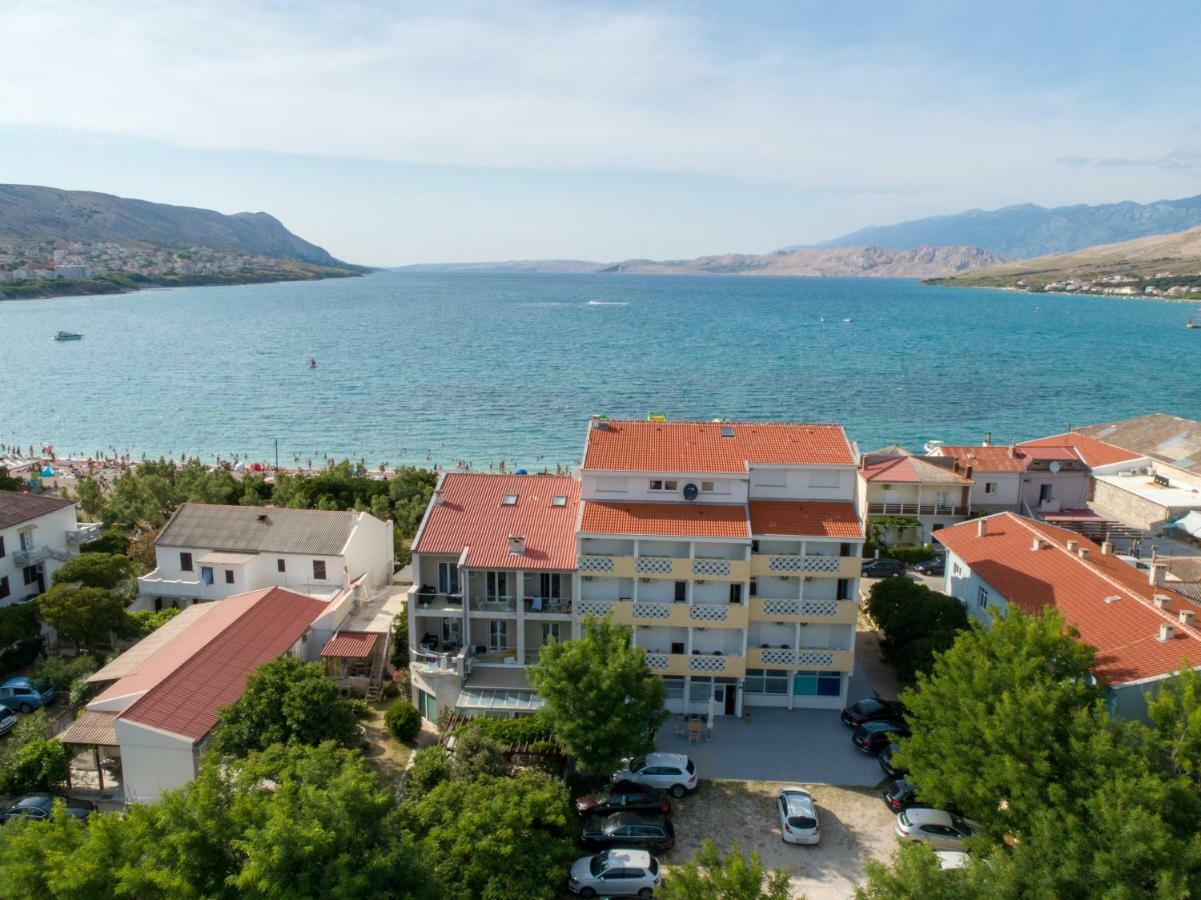 Villa Galeb Pag - At The Main Beach Pag Town Kültér fotó